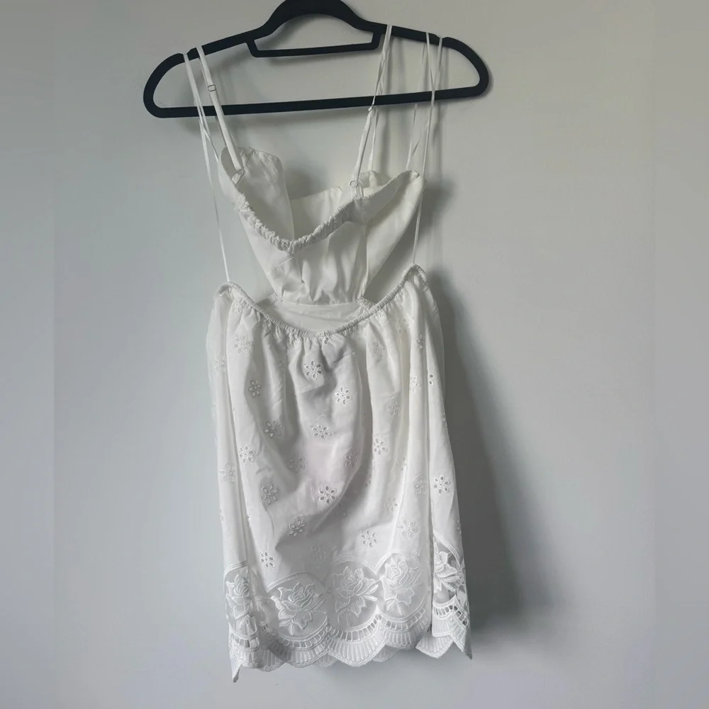 Hello Molly My Escape Mini Dress in White - Size M - Picture 5 of 14